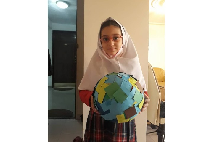 دیانا آقا بیگی کاردستی علوم مبحث زمین خانه ی سنگی ما 1