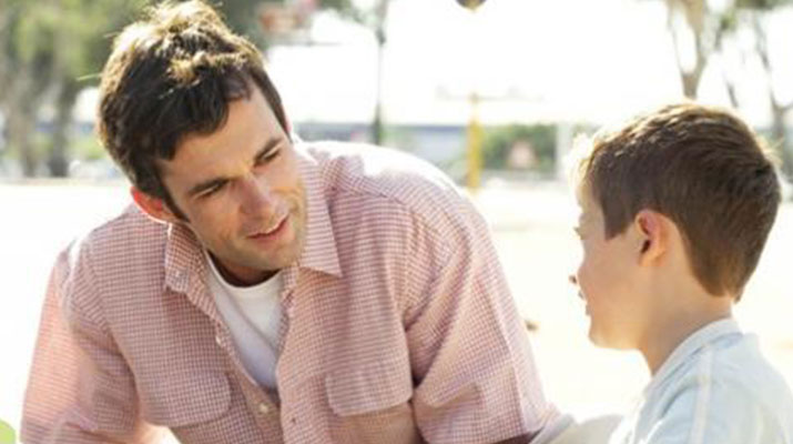 چگونه با دیر آمدن نوجوانمان به خانه برخورد کنیم؟