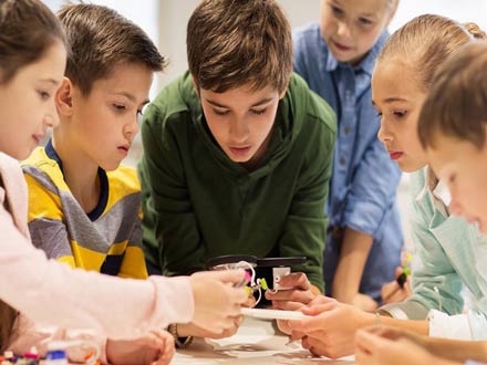 کارگروهی و تعامل دانش‌آموزان