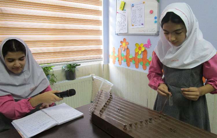 رادیو علوی و صبحگاه شاد