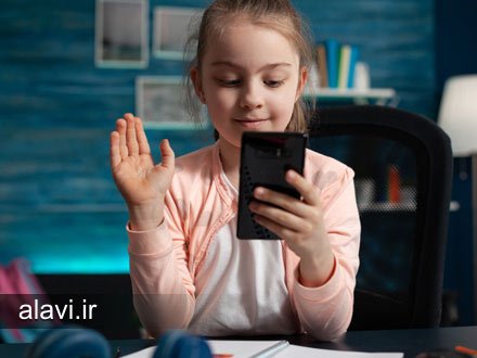 تمایل به استقلال در عین نیاز به راهنمایی