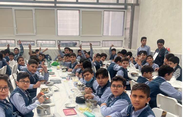 راه اندازی سلف مدرسه 2