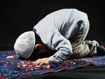 دعوت از امام جماعت خوش خلق برای علاقمند کردن دانش آموزان به نماز