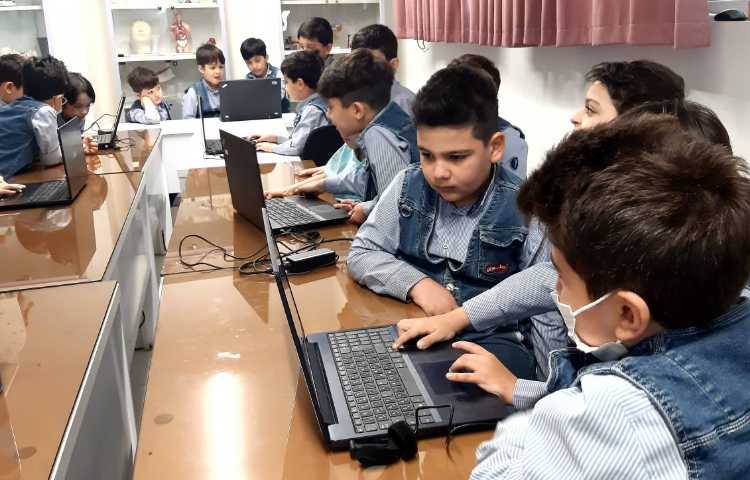 رایانه-انجام پروژه ها با بلوک تعویض پس زمینه 2