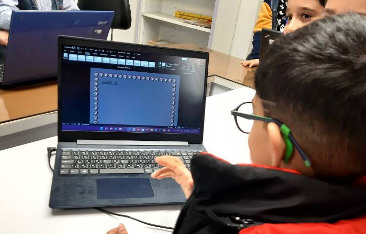 رایانه-حاشیه گذاری و تغییر رنگ صفحه در word 2