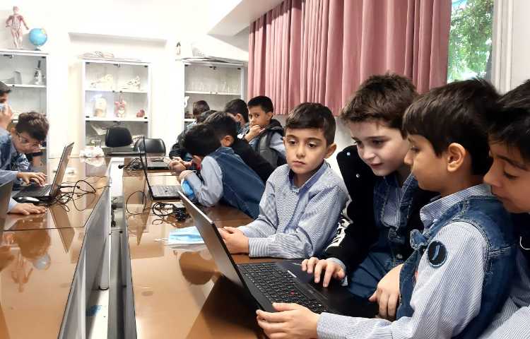 رایانه-کپی و انتقال اسلاید ها در پاورپوینت