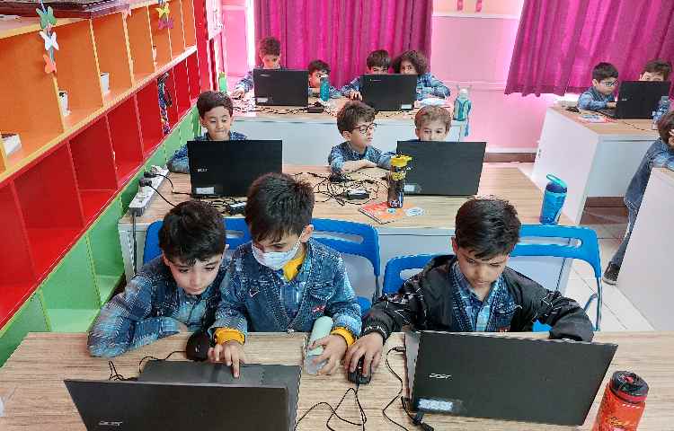 :رایانه، آموزش اسکرچ، کلاس انگور 1