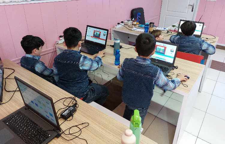 :رایانه، آموزش اسکرچ، کلاس انگور 4