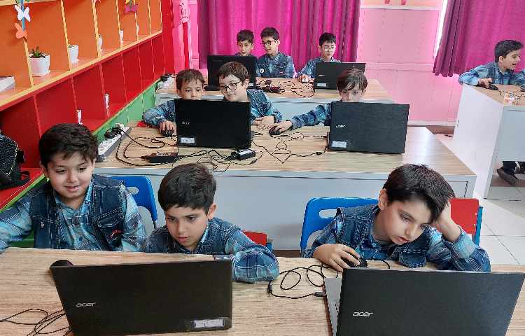 :رایانه، آموزش اسکرچ، کلاس دریانوردان