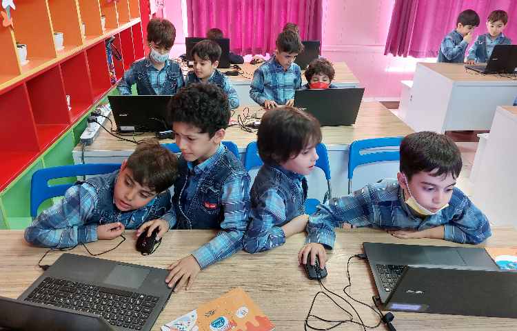 :رایانه، آموزش اسکرچ، کلاس سیب 1