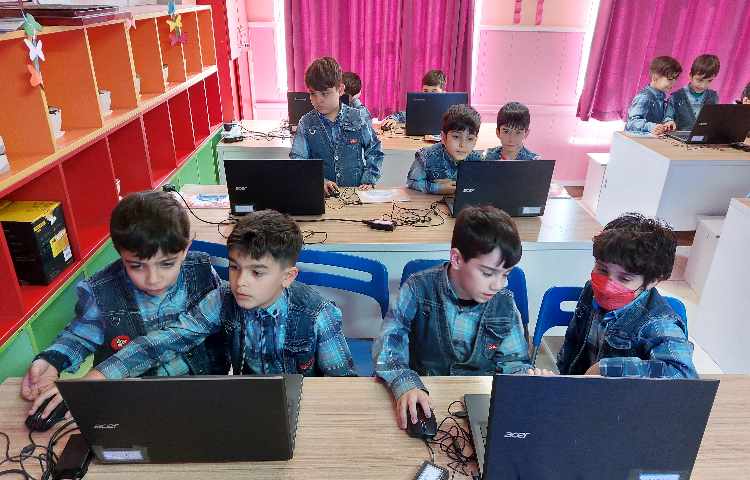 :رایانه، آموزش اسکرچ، کلاس سیب 1