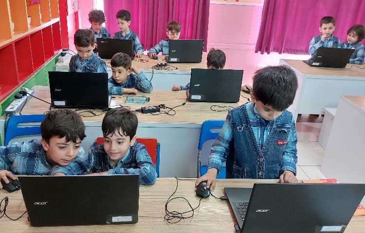 :رایانه، آموزش اسکرچ، کلاس سیب 1