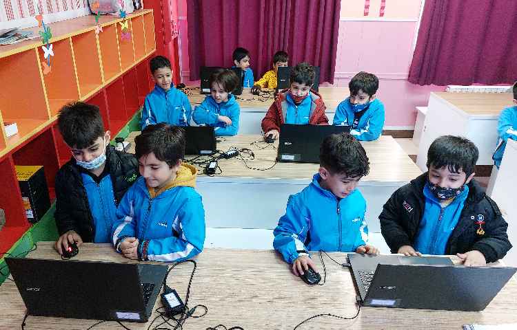 :رایانه، آموزش اسکرچ، کلاس سیب 2