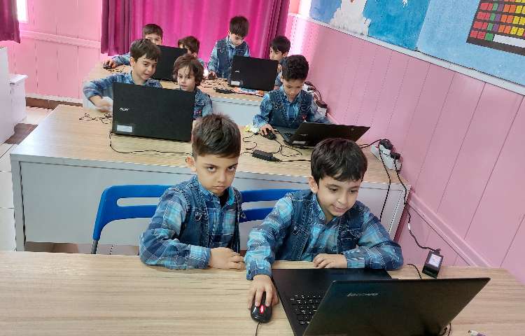 :رایانه، آموزش اسکرچ، کلاس سیب 3