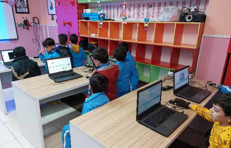 :رایانه، آموزش اسکرچ، کلاس سیب 4