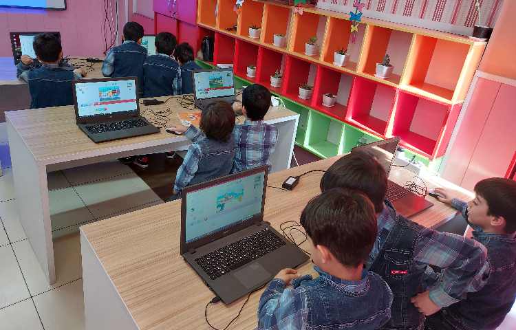 :رایانه، آموزش اسکرچ، کلاس سیب 4