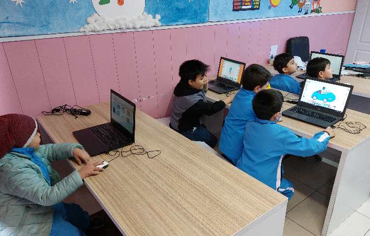 :رایانه، آموزش اسکرچ، کلاس سیب 5