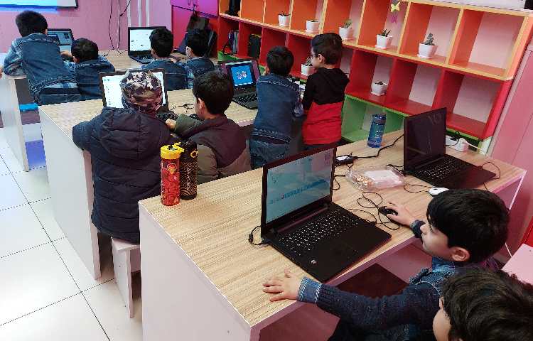 :رایانه، آموزش اسکرچ، کلاس فضانوردان 5