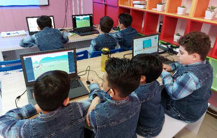 :رایانه، آموزش اسکرچ، کلاس فضانوردان