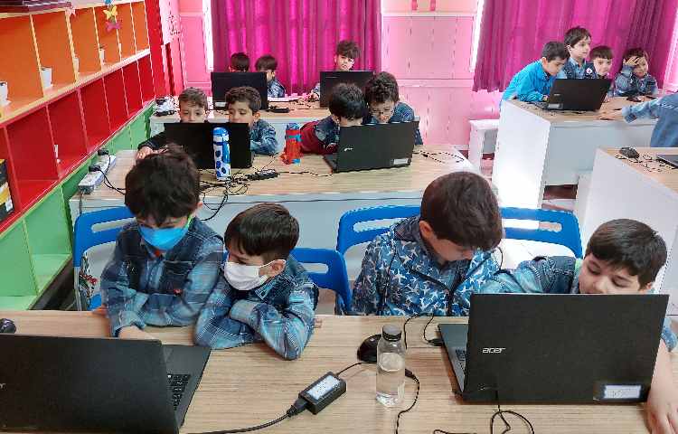 :رایانه، آموزش اسکرچ، کلاس پرتقال 1