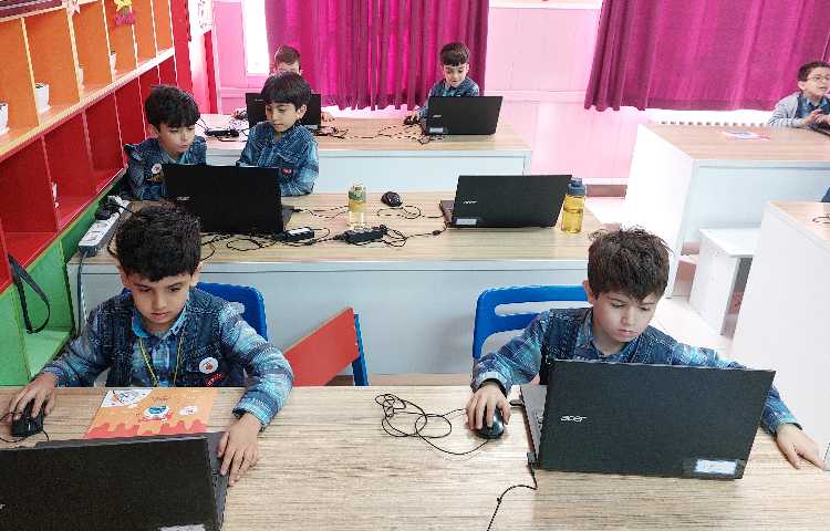 :رایانه، آموزش اسکرچ، کلاس پرتقال 1