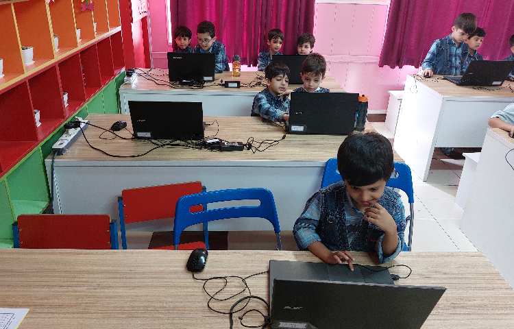 :رایانه، آموزش اسکرچ، کلاس پرتقال 1