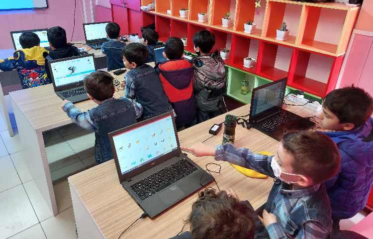 :رایانه، آموزش اسکرچ، کلاس پرتقال 4