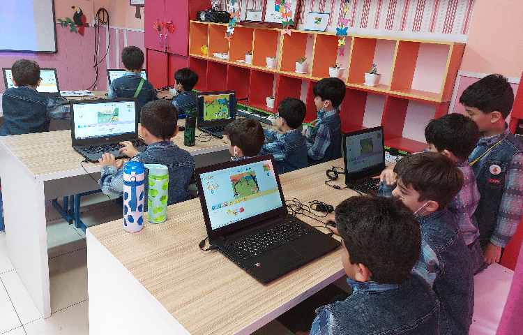 :رایانه، آموزش اسکرچ، کلاس پرتقال 4