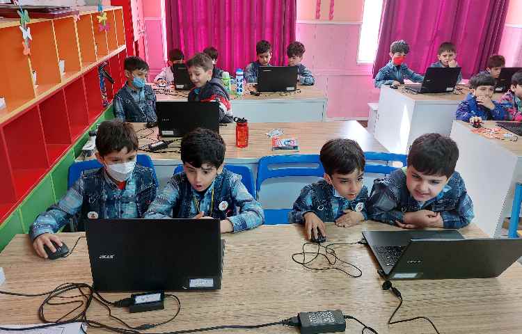 :رایانه، آموزش اسکرچ، کلاس پرتقال