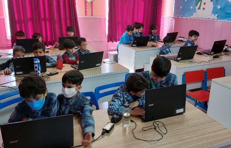 :رایانه، آموزش اسکرچ، کلاس پرتقال