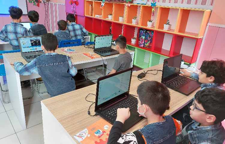 :رایانه، آموزش اسکرچ، کلاس گیلاس 1