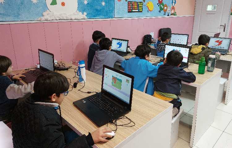 :رایانه، آموزش اسکرچ، کلاس گیلاس 4