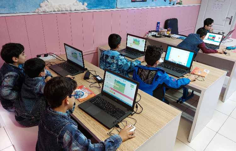 :رایانه، آموزش اسکرچ، کلاس گیلاس