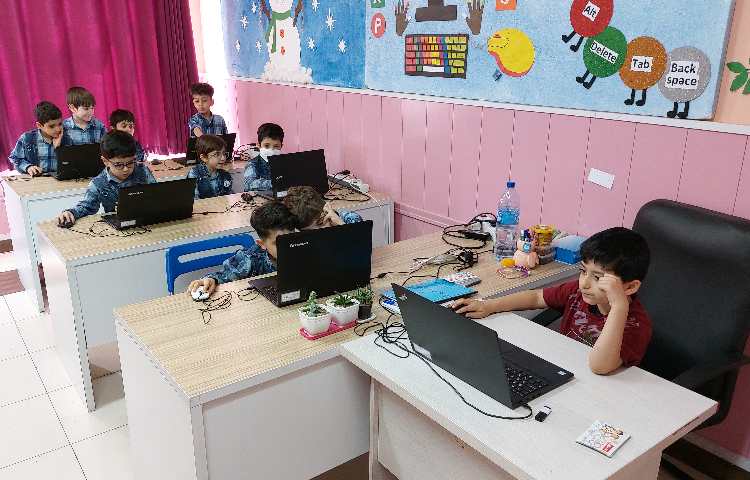 :رایانه، آموزش اسکرچ، کلاس گیلاس