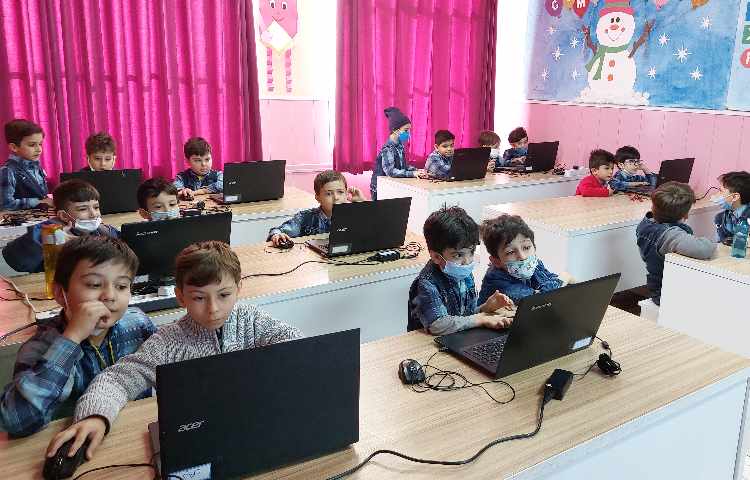 :رایانه، آموزش برنامه نقاشی، کلاس توت فرنگی 5