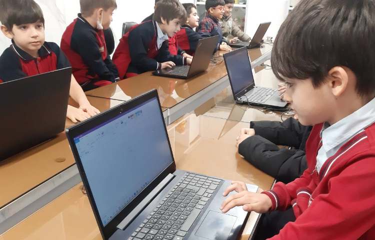 رایانه - آموزش تایپ متن در برنامه‌ی paint 2