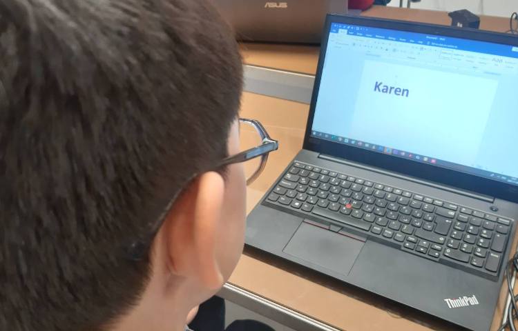 رایانه - آموزش تغییر رنگ و فونت در word 4