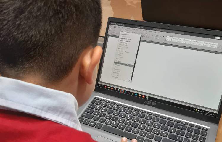 رایانه - آموزش تغییر رنگ و فونت در word