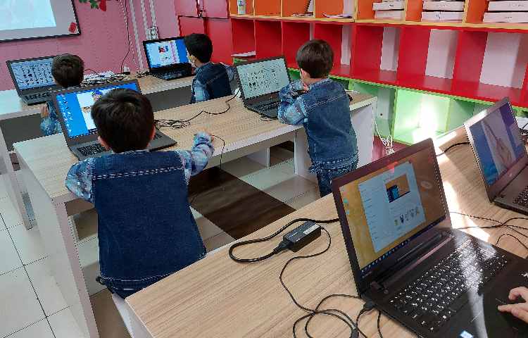 :رایانه، آموزش تغییر عکس پس زمینه، کلاس قاصدک