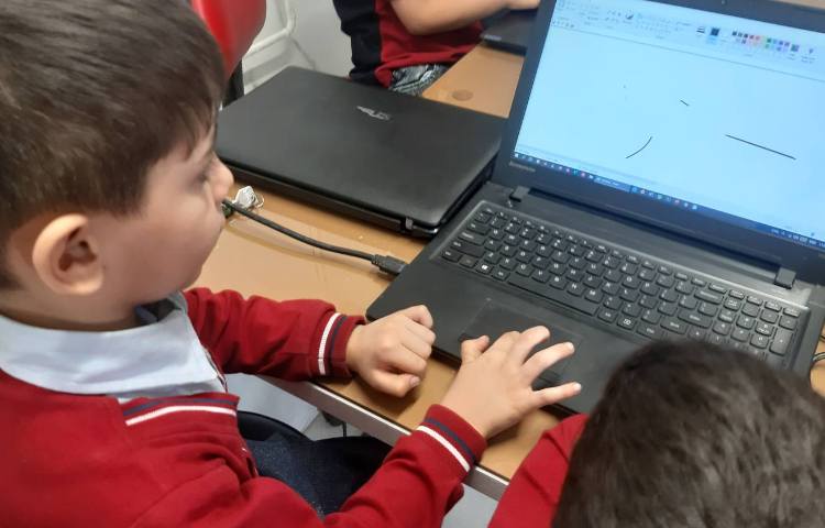 رایانه - آموزش خط راست و خط خمیده