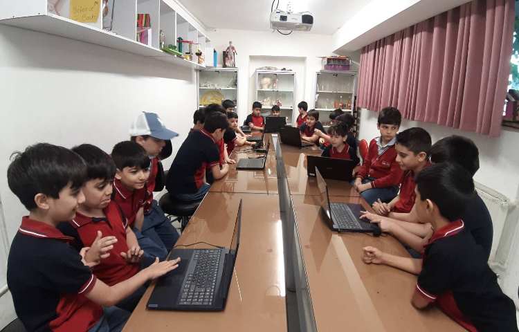 رایانه - آموزش درج ویدیو و صدا در اسلاید 5