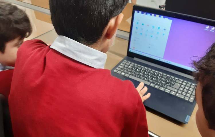 رایانه - آموزش صحیح روشن خاموش کردن رایانه و آشنایی با دسکتاپ 1