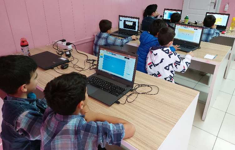 :رایانه، آموزش طراحی اسلاید ها، کلاس زمین 7