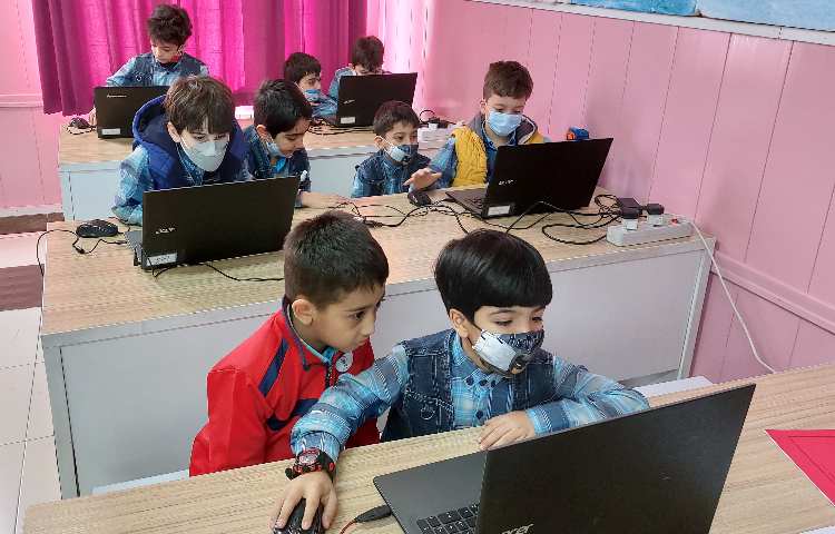 :رایانه، آموزش ورد، کلاس فضانوردان 1