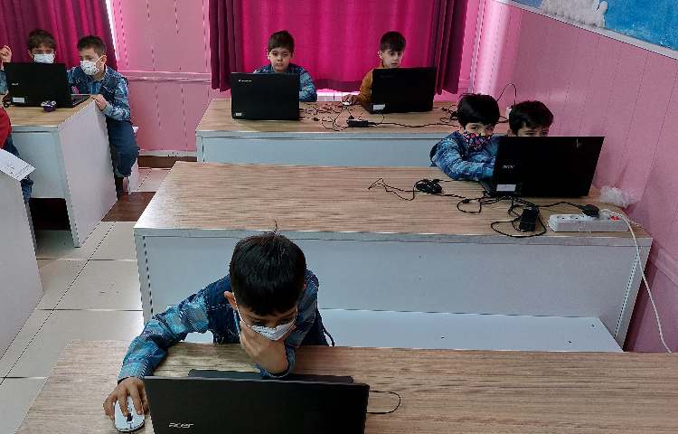 :رایانه، آموزش ورد، کلاس فضانوردان 2