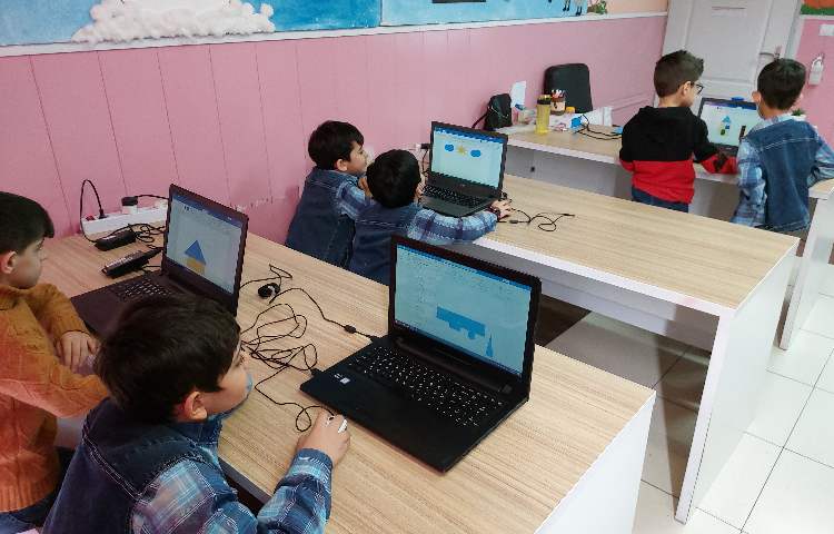 :رایانه، آموزش ورد، کلاس فضانوردان 5