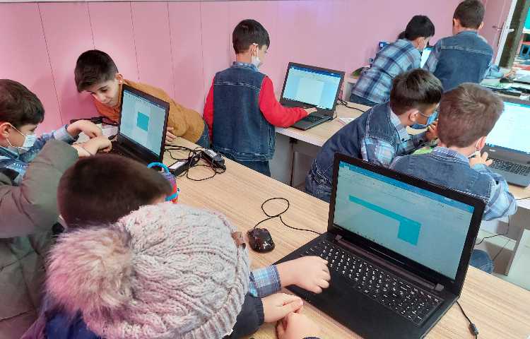 :رایانه، آموزش ورد، کلاس فضانوردان 6