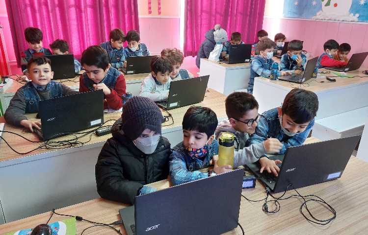 :رایانه، آموزش ورد، کلاس فضانوردان