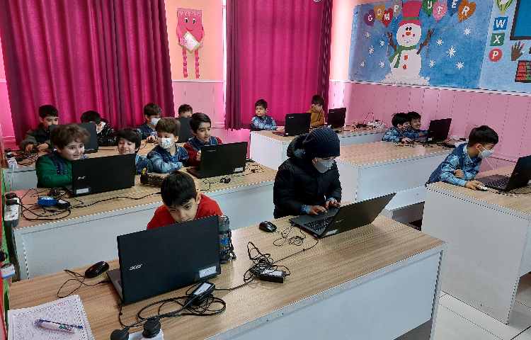 :رایانه، آموزش ورد، کلاس فضانوردان