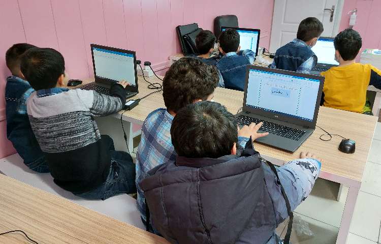 :رایانه، آموزش ورد، کلاس کوهنوردان 3